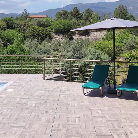 빌라 Roses Trimiklini