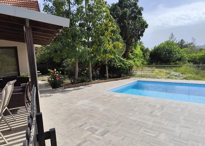 Βίλα Roses Τριμίκλινη